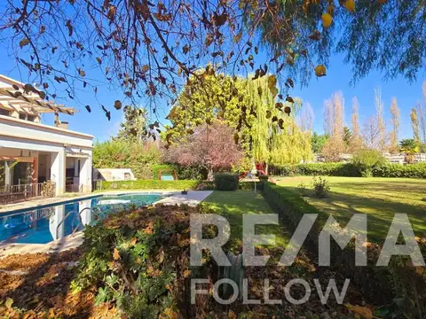 VENTA CASA VISTALBA BARRIO CERRADO