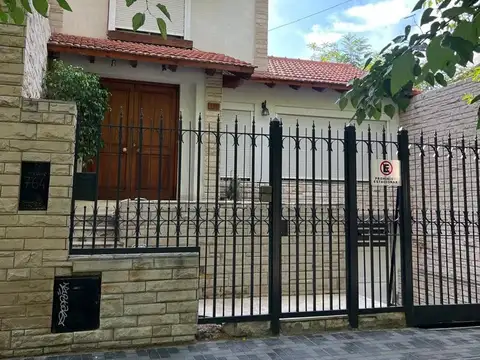 ALQUILER CASA, QUINTA SECCION, IDEAL USO COMERCIAL