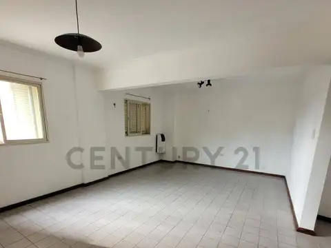 1 DE MAYO 2500, Piso 2