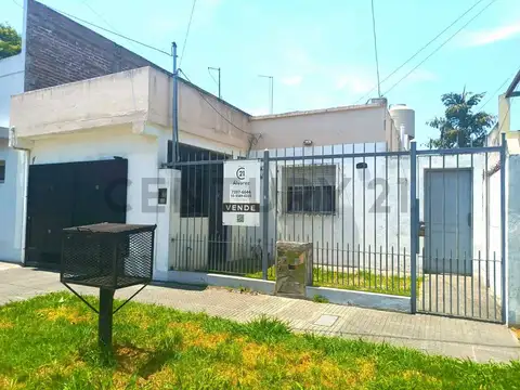 VENTA PH 3 AMBIENTES CON COCHERA Y PATIO