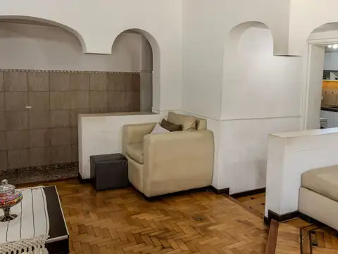 Casa 5 ambientes con 2 baños
