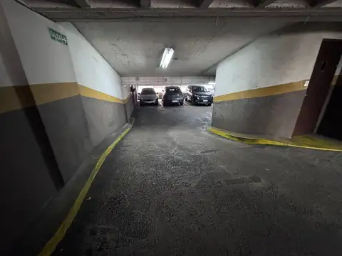 Julián Álvarez 2700, Piso 4