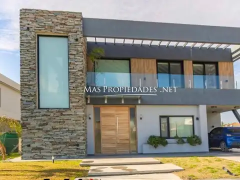 Venta Casa en Terralagos 4 Dormitorios Canning