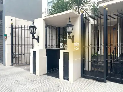 Ver video - Excelente dúplex de 3 amb. con terraza propia.