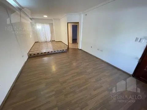 Casa en Venta en Castelar Norte, USD 180.000