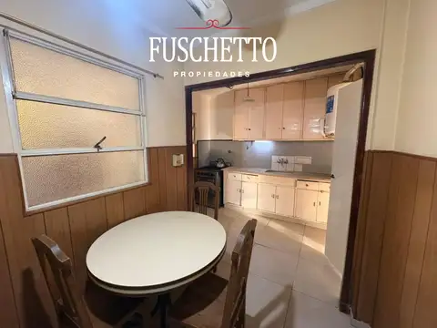 Barrio Gutierrez (Colón 406) Chalet 4 amb. 3 dorm. Garage o quincho. Baño y 2 Toilletes. Parrilla. Lote 233 m2.