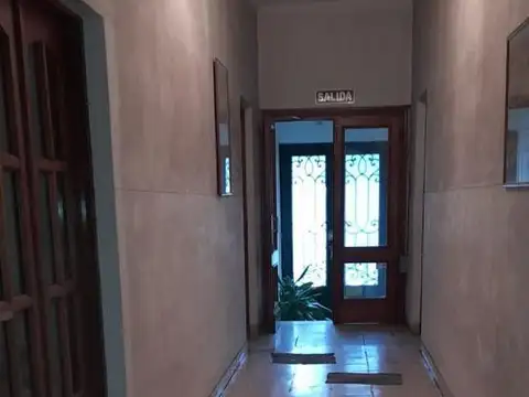 Casa 50 ambientes con 45 baños