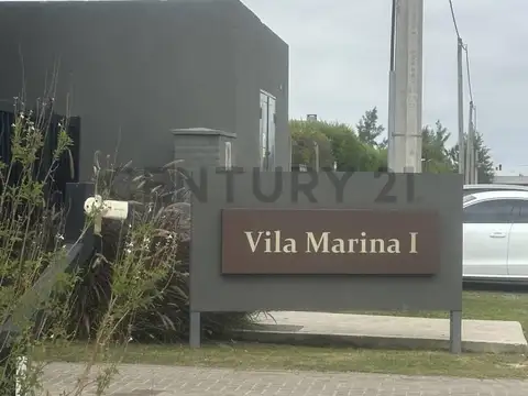 Lote en venta con amarra en Vila Marina1