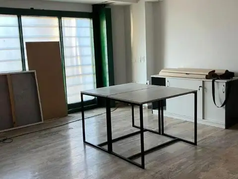 Excelente edificio de oficinas o consultorios en San Isidro