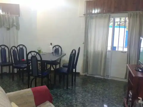 Depto Tipo Casa en Venta con 1 cocheras