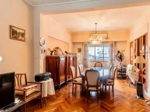 Departamento 4 amb. CABALLITO C/DEPENDENCIA