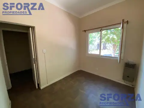 Casa 4 ambientes con 1 baño