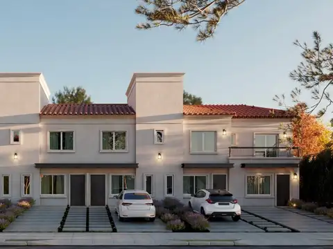 Casa en Venta con 2 cocheras