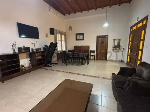 Suter 100, Piso 0