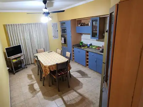 Depto Tipo Casa en Venta con 1 cocheras