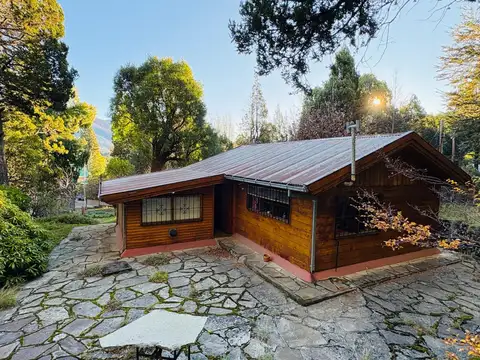 Casa 2 ambientes con 1 baño