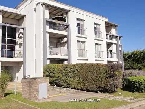 AU Buenos Aires - Mar del Plata y Cno. Gral. Belgrano, Km. 37 (ESTE)