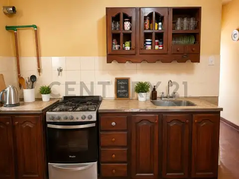 Casa en Venta con 3 cocheras