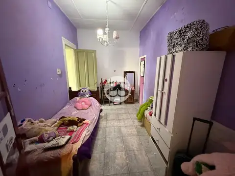 Casa Centrica en venta en Campana!