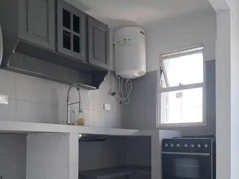 Departamento en Alquiler en Olivos Vias/Rio, $ 650.000