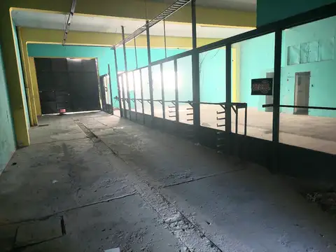 Local en Venta Via Pública