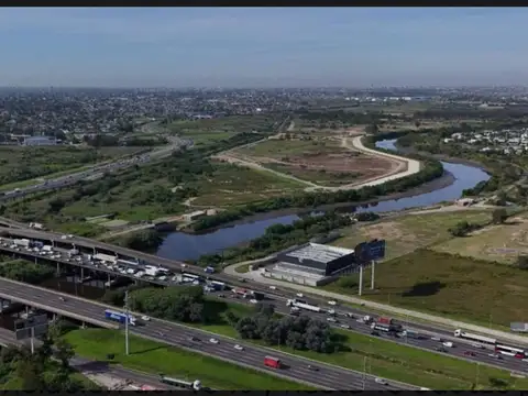 Terreno en Venta en Jose Leon Suarez, USD 600.000