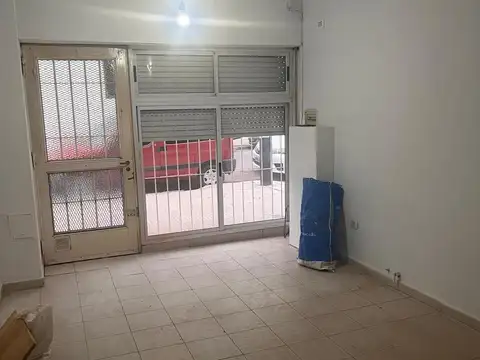 Depto Tipo Casa en Alquiler de 2 ambientes
