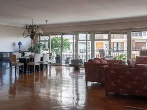 Av. Quintana 500, Piso 10