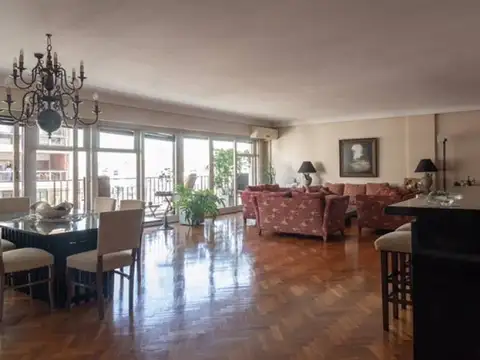 Departamento en Venta de 5 ambientes