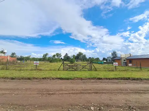 2 hermosos terrenos de 935M2, C/U. Los Reartes.