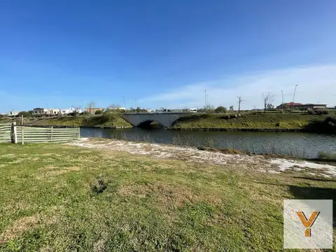 Terreno en Venta de 858,0 m2