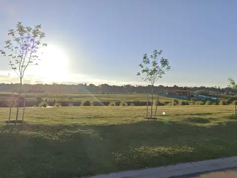 Lote en venta Naudir Escobar sin vecino al fondo