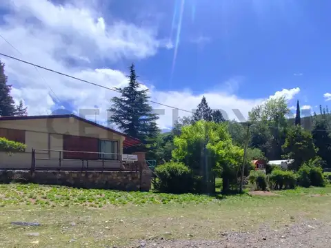 Virgen de Lourdes , Piso 0