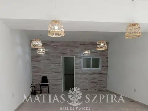 VENTA LOCAL CASEROS