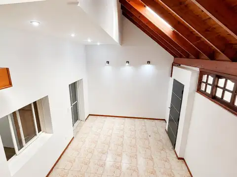 Depto Tipo Casa en Venta de 3 dormitorios