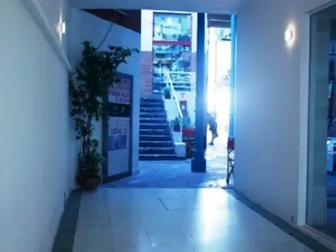 Local en Venta 45 años