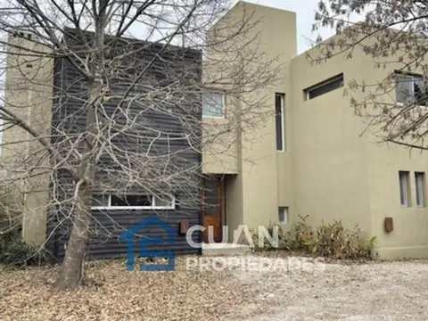 Casa en Venta de 4 dormitorios