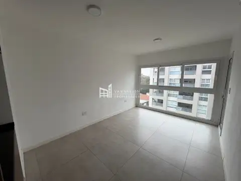 Departamento en Alquiler en Loma Verde, $ 750.000