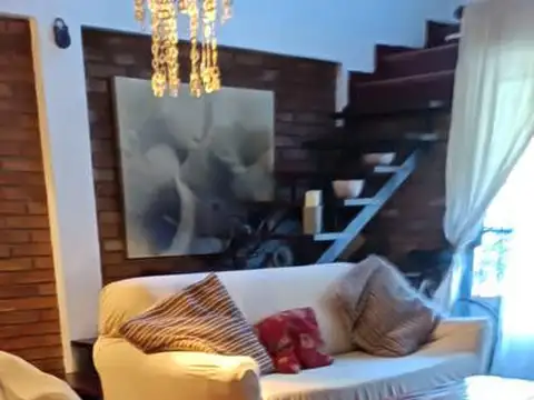 Casa en Venta en General San Martín, USD 98.000