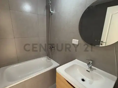 DEPARTAMENTO DE 3 AMB CON DOBLE COCHERA Y BAULERA EN VENICE CIUDAD NAVEGABLE TIG