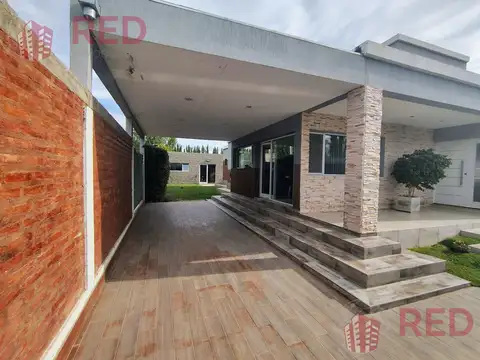 Casa en Venta con 1 cochera