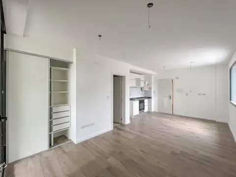 Departamento en Alquiler en Republica De La Sexta, $ 400.000