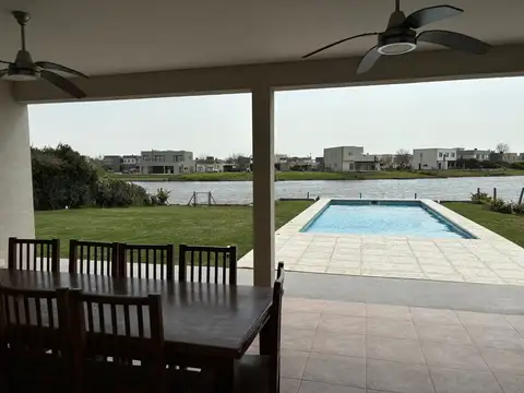 Casa en Alquiler en El Canton, USD 2.300