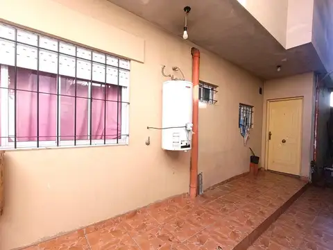 2 PH EN VENTA CON LOCAL EN MERLO