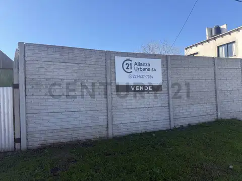 Independencia entre Barragán y Liniers. Lote en venta, Ensenada.