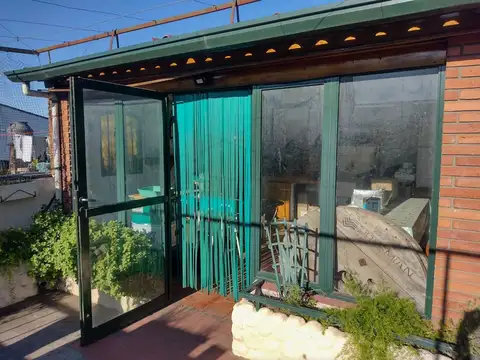 Depto Tipo Casa en Venta con 1 cocheras