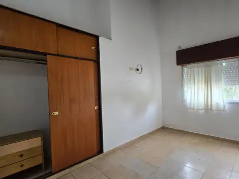 Departamento en Alquiler en Ituzaingo Norte, $ 580.000