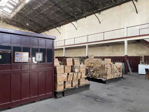 Galpon en Alquiler 40  mts Fondo