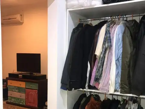 Casa en Alquiler con 1 cochera