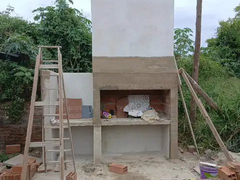 Casa 5 ambientes con 1 baño